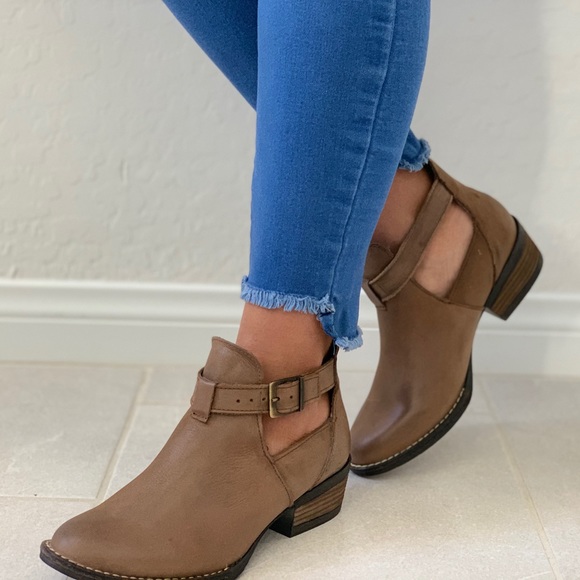 Distressed Leather Boho Chic Cut Out Ankle Bootie - Picture 3 of 6